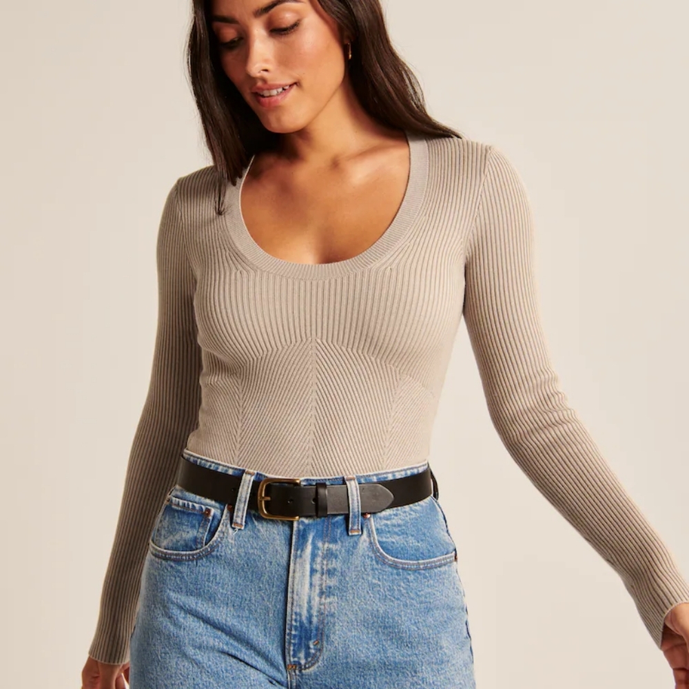 Nwt Abercrombie ribbed stretch Slim scoop neck sweater small s tan beige